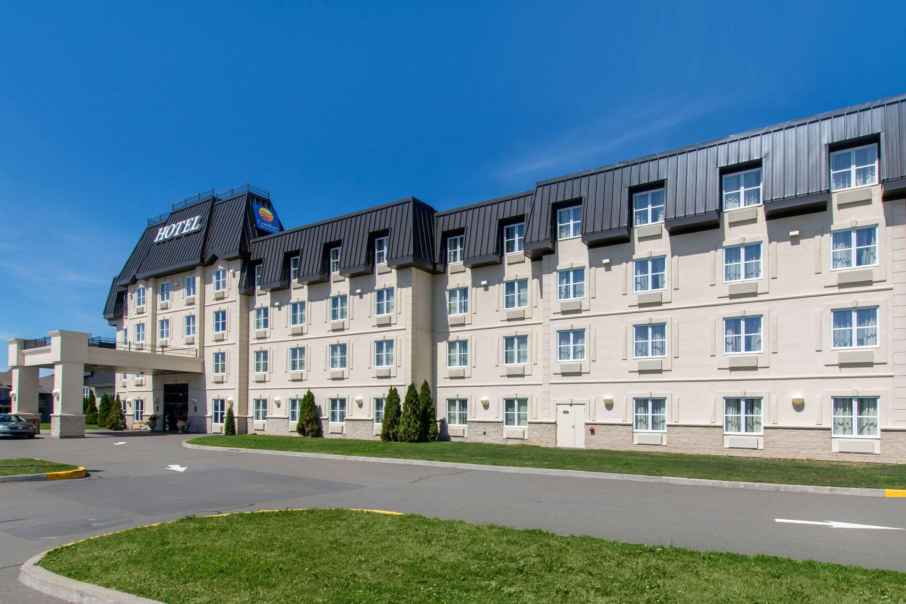 Comfort Inn & Suites Levis Exterior photo