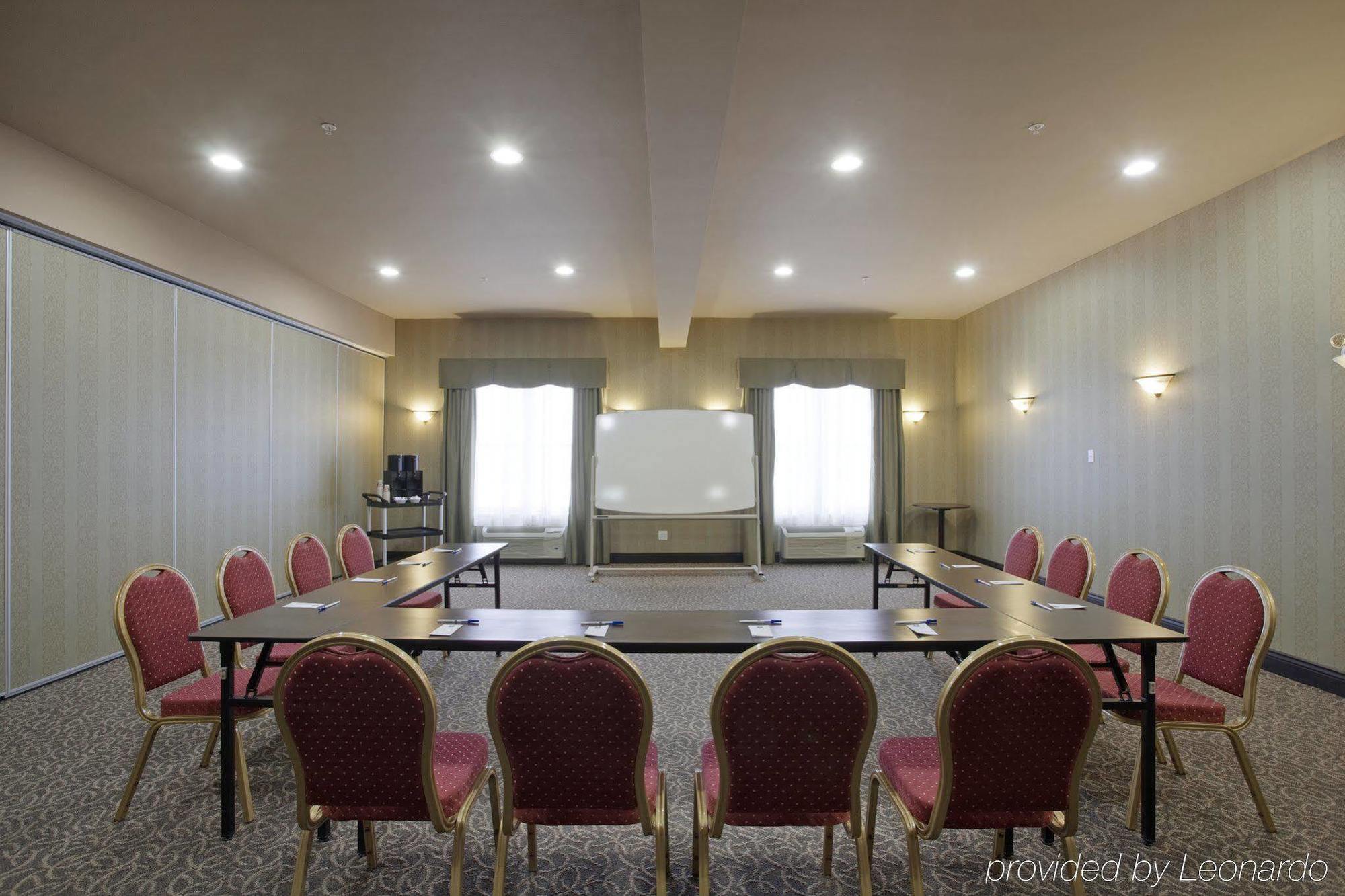 Comfort Inn & Suites Levis Facilities photo